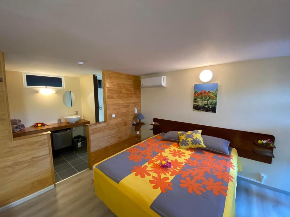 Bora Bora Holiday'S Lodge Eksteriør billede