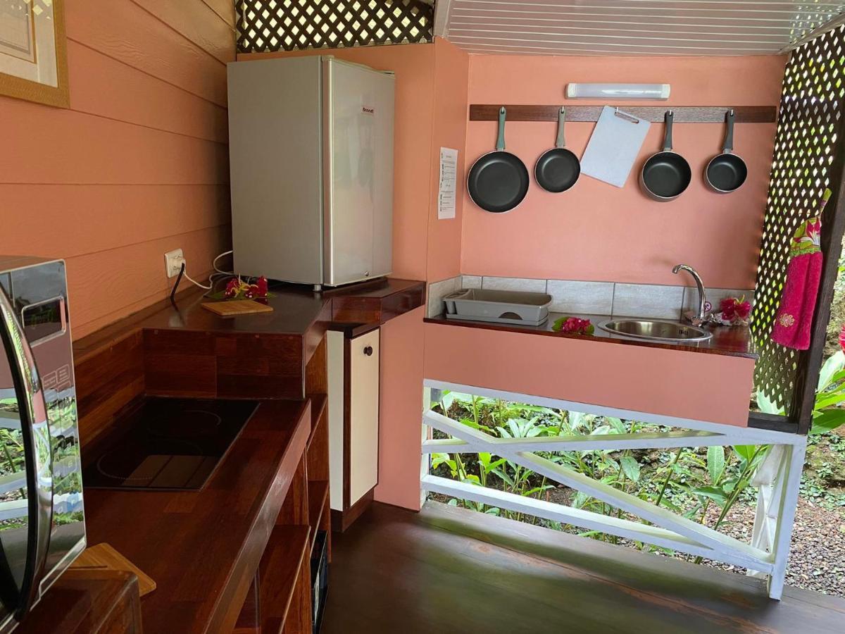 Bora Bora Holiday'S Lodge Eksteriør billede