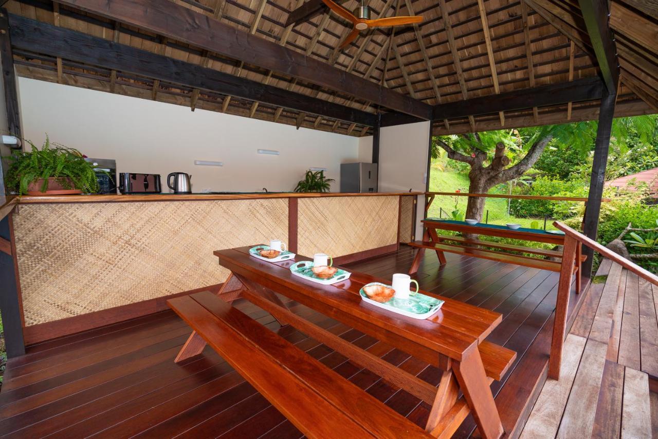 Bora Bora Holiday'S Lodge Eksteriør billede